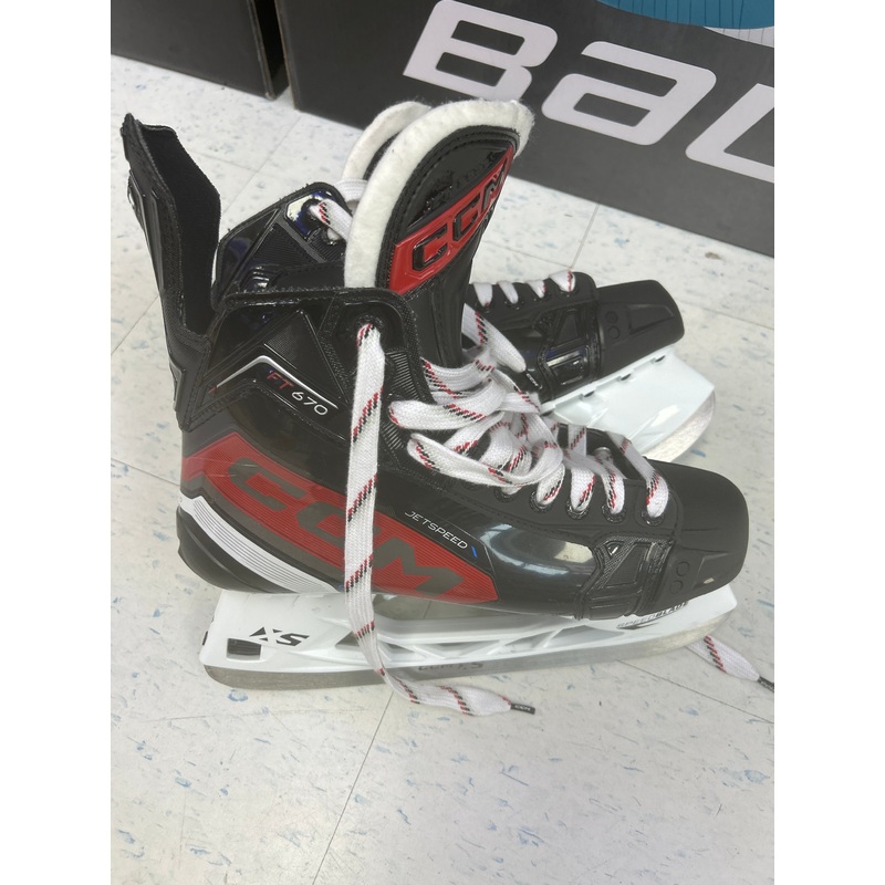 Used CCM JetSpeed FT670 Senior Player Skates 10.5D