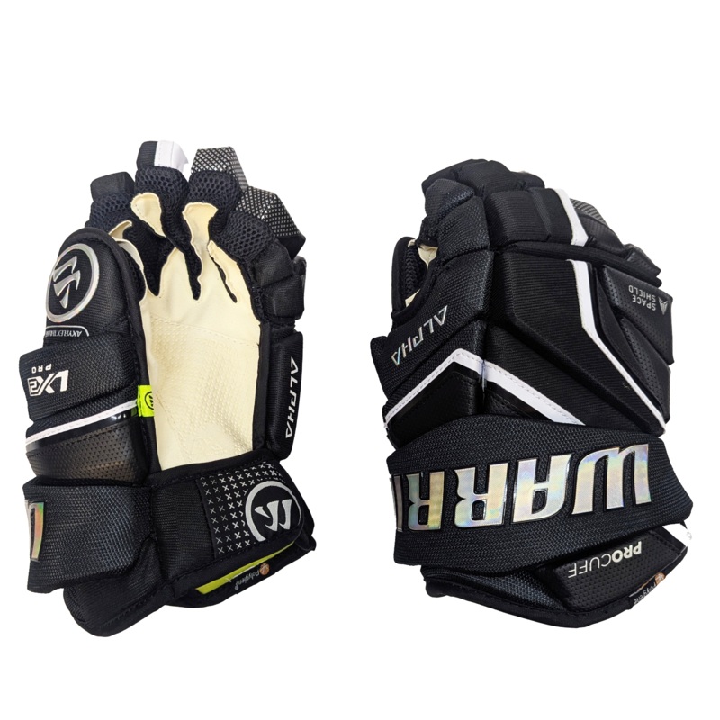 Warrior Alpha LX2 Pro – Pro Stock Hockey Glove (Black)